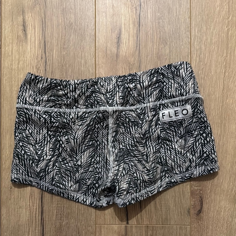FLEO Black and White Patterned Shorts